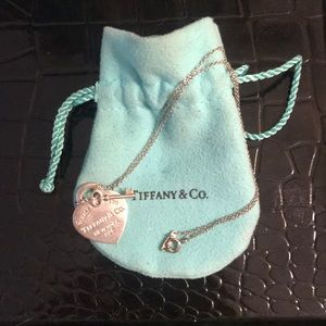 Tiffany & Co Necklace with bag